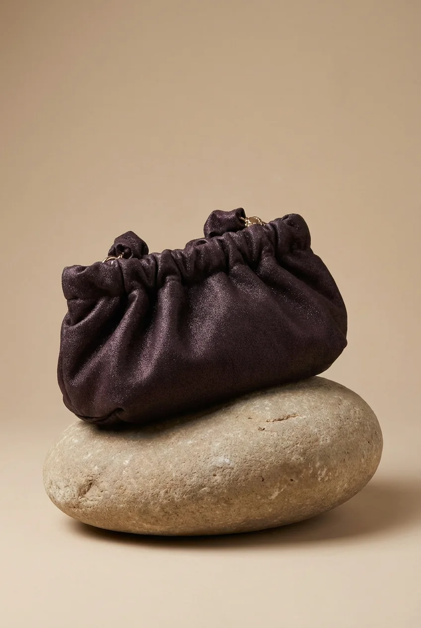 Bolsos, imagen 5 de campaña visual con IA